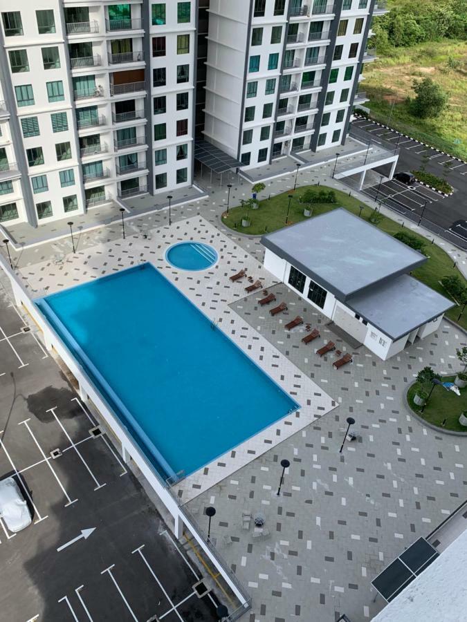 Feel Like Meru Casa Kayangan T World Of Tambun&casuarina - Pool View Pangsapuri